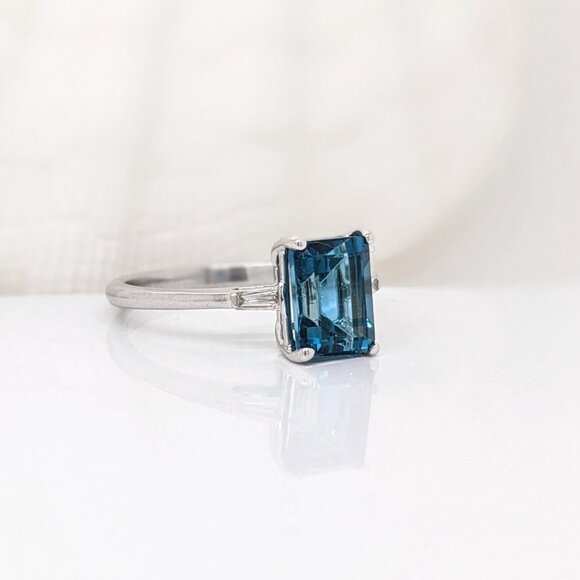 2.4cts London Blue Topaz Ring in Solid 14K Gold with Natural Diamond Accents - Picture 5 of 8